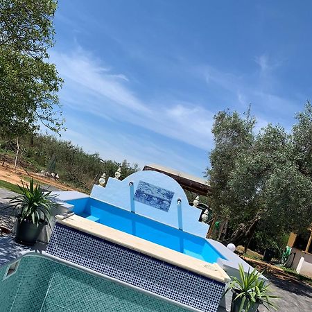 Casa Los Laureles Pilas Exteriör bild