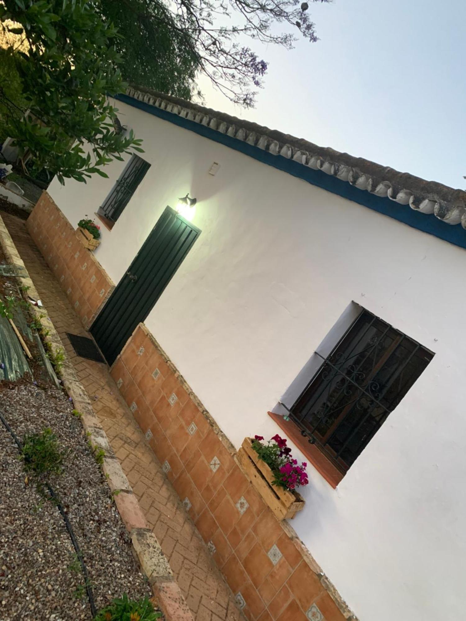 Casa Los Laureles Pilas Exteriör bild