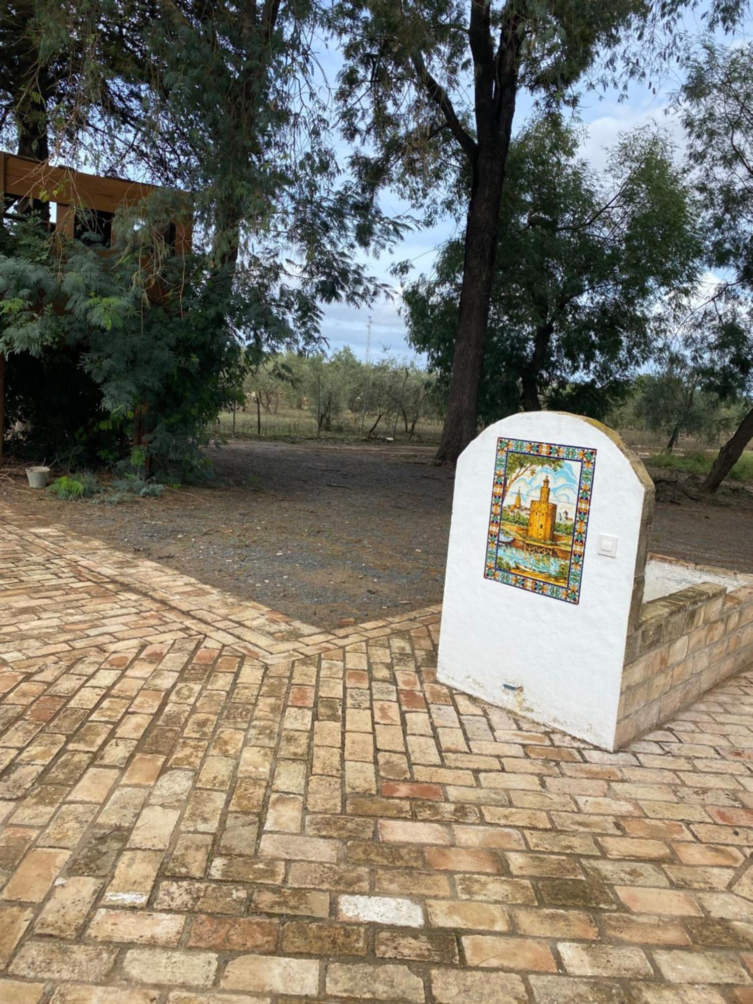 Casa Los Laureles Pilas Exteriör bild